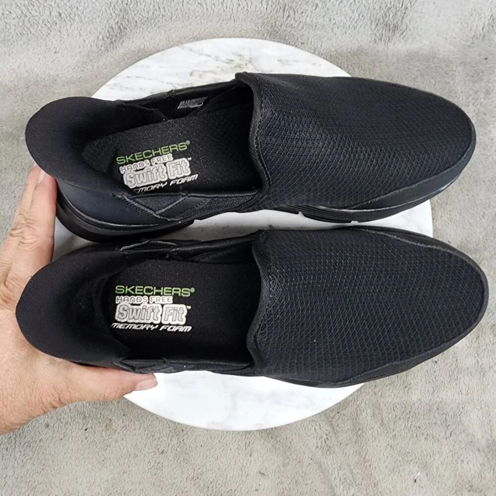 Skechers Shoes Womens Size 9 Black Slip On Sneakers *GUC*